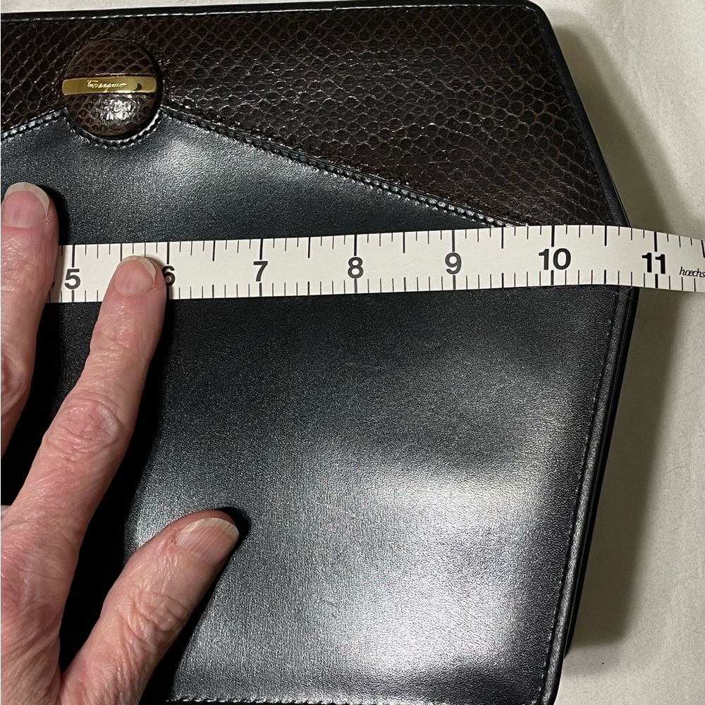 Authentic Vintage Ferragamo Sophisticated Black Leather Bag with Gold Hardware - Picture 14 of 16